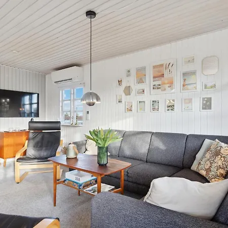 Stunning In With Kitchen Bogense
