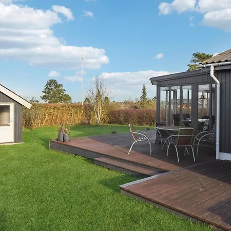 Feriehus Stunning In With Kitchen